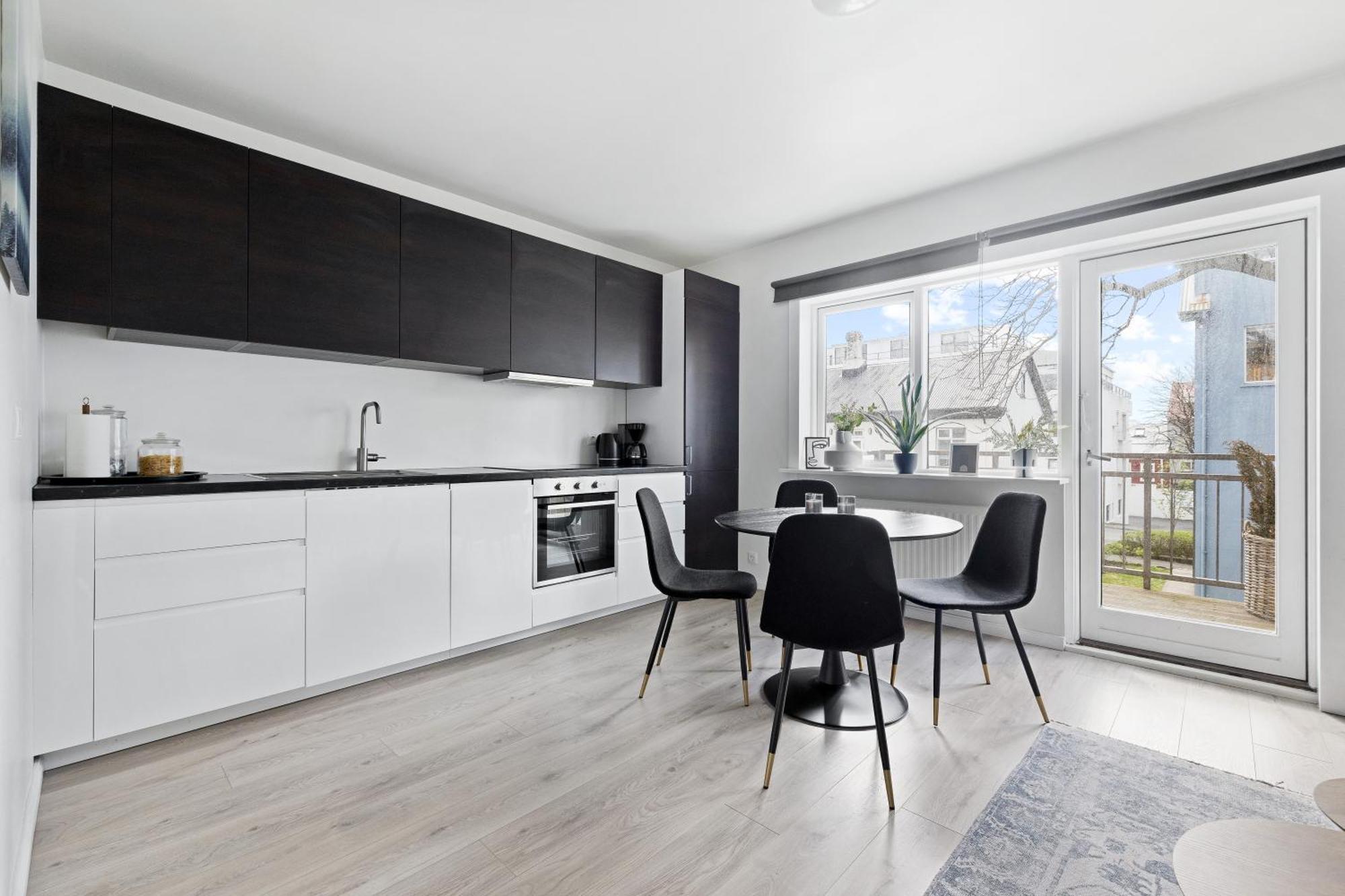 Cozy And Central Apartment Reykjavík Exterior photo